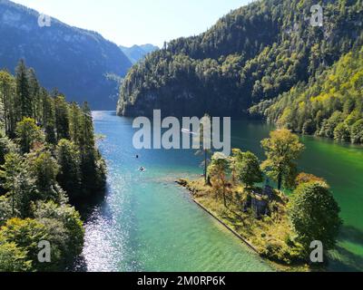 Koninsee in Bayern Deutschland Drohne aus der Vogelperspektive Sommer Stockfoto