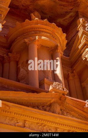 Petra, Jordanien, Nahaufnahme des Schatzamtes, Al Khaznov, eines der neuen sieben Weltwunder Stockfoto