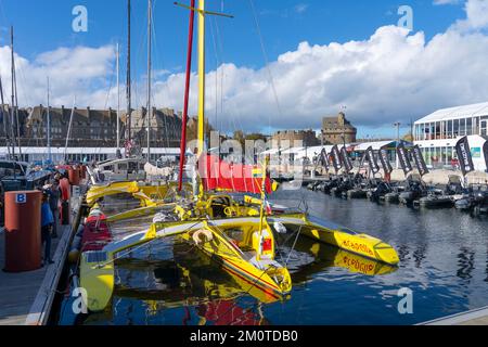 Frankreich, Ile et Vilaine, Saint Malo, Quay for RHUM MULTI im Vauban-Becken Stockfoto