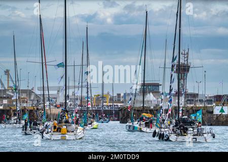 Frankreich, Ile et Vilaine, Saint Malo, Class40 Parade, Eintritt in die Schleuse Saint-Malo Stockfoto