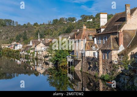 Frankreich, Allier, das Dorf Herisson mit der Aufschrift Petites Cites de Caractere, Aumance Valley, Bourbonnais Stockfoto