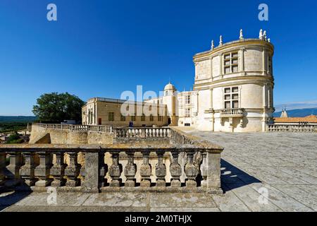 Frankreich, Drome, Grignan, das mit Les Plus Beaux Villages de France (die schönsten Dörfer Frankreichs) beschriftet wurde, das Schloss, in dem Madame de Sevigne lebte Stockfoto