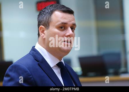 Brüssel, Belgien. 08.. Dezember 2022. Byron Camilleri, Minister, kommt am 8. Dezember 2022 zu einer Tagung des Europäischen Rates "Inneres" in Brüssel (Belgien). Kredit: ALEXANDROS MICHAILIDIS/Alamy Live News Stockfoto