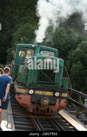 Ivano-Frankivsk, Ukraine, 14. Juli 2022: Alte Schmalspurzugwagen, Züge der Ukraine. Stockfoto