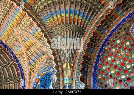 Peacocks Zimmer, Innenbereich des Sammezzano Schlosses, vom Aussterben bedrohter Palast aus dem 19.. Jahrhundert im maurischen Revival Stil, Reggello, Provinz Florenz, Italien Stockfoto