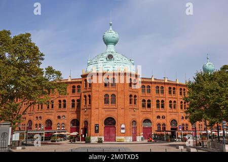 Die Stierkampfarena Campo Pequeno ist ein historisches Gebäude im Zentrum von Lissabon Stockfoto