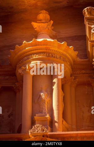 Petra, Jordanien, Nahaufnahme des Schatzamtes, Al Khaznov, eines der neuen sieben Weltwunder Stockfoto