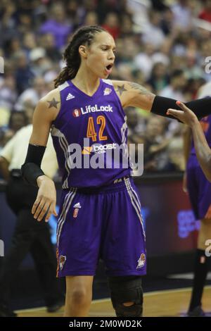 Washington, DC, USA. 27.. Juni 2022. Brittney Griner spielte in einem Spiel gegen die Washington Mystiker der WNBA, wo ihr Team, der Phoenix Mercury, 101:97 gewann. 27. Juni 2013. Kredit: Mpi34/Media Punch Inc./Alamy Live News Stockfoto