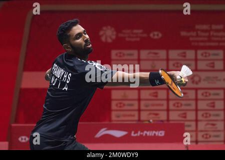 Bangkok, Thailand. 08.. Dezember 2022. Prannoy H. S. of India wurde während der Single von Badminton Menís in Aktion bei den HSBC BTW World Tour Finals 2022 im Nimibutr Stadium gesehen. Lu Guang zu gewann Prannoy H. S. 2-1 (23-21, 17-21, 21-19). Kredit: SOPA Images Limited/Alamy Live News Stockfoto