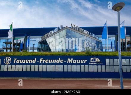 Besuch der Veltins Arena - der offizielle Spielplatz des FC Schalke 04 Stockfoto