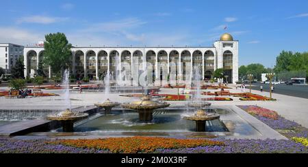 Brunnen auf dem Ala-Too-Platz, Bischkek, Kirgisistan, Asien Stockfoto