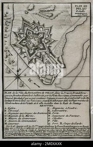 7 Jahre Krieg (1756-1763). Karte der Festung Pillau an der Ostsee. Die russische Armee bombardierte die Festung in den Jahren 1757 und 1758, obwohl sie gezwungen war, ihre Angriffe aufgrund eines übermäßigen Auftretens von Krankheiten einzustellen. Dennoch verließen die Preußen die Festung Anfang 1758 und blieben während des Krieges in russischen Händen. Veröffentlicht im Jahr 1765 vom Kartografen Jean de Beaurain (1696-1771) als Illustration seiner Großen Karte Deutschlands mit den Ereignissen, die während des Siebenjährigen Krieges stattfanden. Gravur. Französische Ausgabe, 1765. Militärische historische Bibliothek von Ba Stockfoto