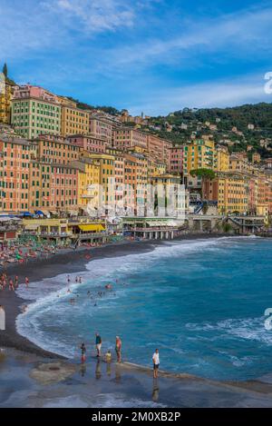 CAMOGLI, ITALIEN, Blick auf die Stadt Camogli, Provinz Genua (Genua), Ligurien, Mittelmeerküste, Italien, Europa Stockfoto