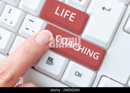 Textüberschrift Präsentieren von Life Coaching. Das Wort für „Leben verbessern durch Herausforderungen“ ermutigt uns in unserer Karriere Stockfoto