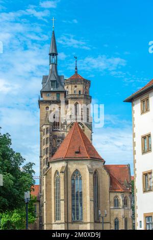 Protestantische Kollegialkirche aus dem Jahr 1534, Stuttgart, spätgotischer achteckiger Westturm, romanischer Südturm, Zerstörung, Wiederaufbau, Neubau Stockfoto