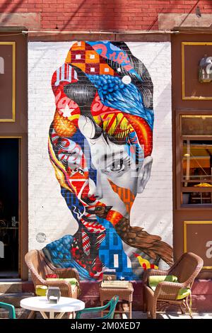 New York. Manhattan. Vereinigte Staaten. Café in Little Italy. Audrey Hepburn Wandbild Stockfoto