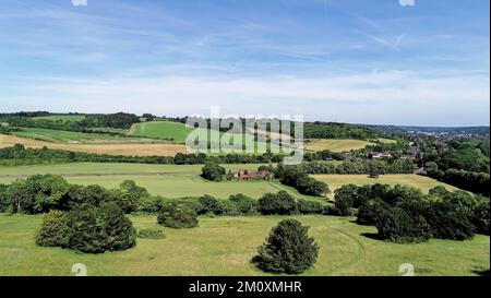 Blick auf die Landschaft von West Wycombe vom Dashwood Mausoleum Hill - West Wycombe Hill, West Wycombe, Buckinghamshire, Großbritannien Stockfoto