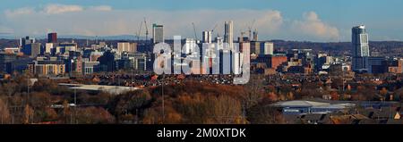 Ein Fernblick auf die Skyline von Leeds City Centre Stockfoto