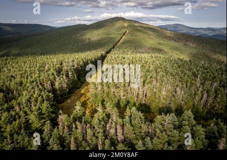 Luftaufnahme der internationalen Grenze zwischen Maine Quebec und USA Kanada Stockfoto