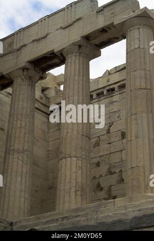 Athen, Athen, Grecja, Griechenland, Akropolis; Parthenon, Παρθενών, Partenon; Steinsäulen; Säulen aus Stein, Steinsäulen, Kolumny Stockfoto