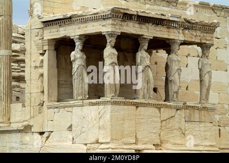 Athen, Athen, Grecja, Griechenland, Akropolis, Akropolis; Erechtheion, Erecteón, Erechtejon, Veranda der Jungfrauen, die Karyatiden, Kariatydy Stockfoto