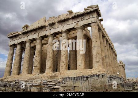 Athen, Athen, Grecja, Griechenland, Akropolis; Parthenon, Παρθενών, Partenon; Steinsäulen; Säulen aus Stein, Steinsäulen, Kolumny Stockfoto