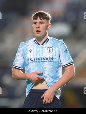 Falkirk Stadium, Falkirk, Stirlingshire, Schottland: 8.. Dezember 2022; SPFL Trust Trophy Football, Falkirk versus Dundee; Josh Mulligan aus Dundee Stockfoto