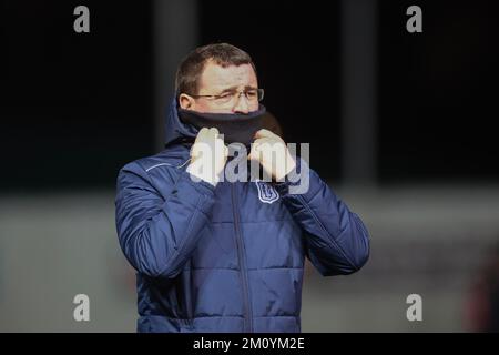 Falkirk Stadium, Falkirk, Stirlingshire, Schottland: 8.. Dezember 2022; SPFL Trust Trophy Football, Falkirk gegen Dundee; Dundee Manager Gary Bowyer Stockfoto