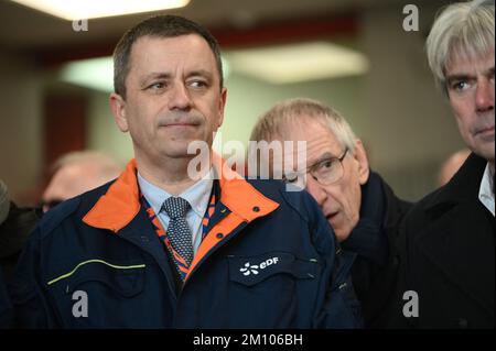 Wirtschaftsminister Bruno Le Maire und EDF-CEO Luc Remont besuchen am 8. Dezember 2022 das Kernkraftwerk in Penly, seine Maritime, Frankreich. Foto: Eliot Blondet/ABACAPRESS.COM Stockfoto