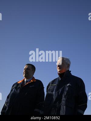 Wirtschaftsminister Bruno Le Maire und EDF-CEO Luc Remont besuchen am 8. Dezember 2022 das Kernkraftwerk in Penly, seine Maritime, Frankreich. Foto: Eliot Blondet/ABACAPRESS.COM Stockfoto