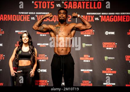 Uncasville, CT - 7. DEZEMBER: Jaleel Willis hat am 9. Dezember 2022 im Mohegan Sun Casino in Uncasville, CT, USA vor Bellator 289 Gewicht. (Foto: Matt Davies/PxImages) Stockfoto