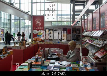 08. Dezember 2022 - Rom, Italien: „più libri più liberi“ - Nationale Verlagsmesse für kleine und mittlere unternehmen „Mehr Bücher gratis“. Rom Convention Center - La Nuvola. © Andrea Sabbadini Stockfoto