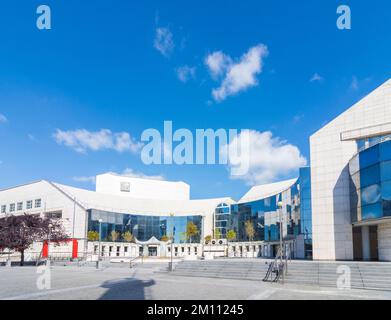 Bratislava (Pressburg): Neubau des slowakischen Nationaltheaters in , Slowakei Stockfoto