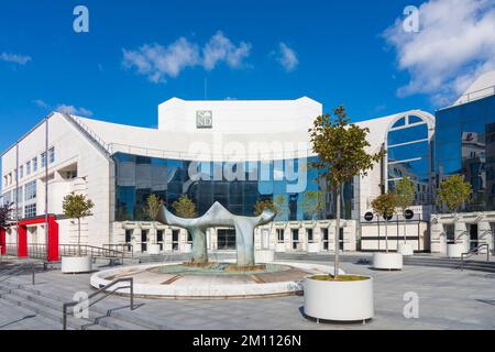 Bratislava (Pressburg): Neubau des slowakischen Nationaltheaters in , Slowakei Stockfoto