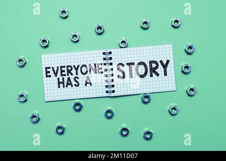 Schreiben Text anzeigen jeder hat Eine Geschichte. Internetkonzept Hintergründe Geschichten erzählen Erinnerungen erzählen Stockfoto