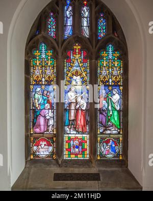 Buntglasfenster in der St. Andrew's Kirche in Gargrave, North Yorkshire Stockfoto