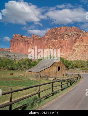 Scheunen Sie im Gifford Homestead am Scenic Drive im Capitol Reef National Park in der Nähe von Teasdale, Utah Stockfoto