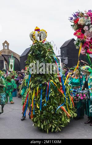 England, East Sussex, Hastings, The Annual Jack in the Green Festival, Jack in the Green Parade Stockfoto
