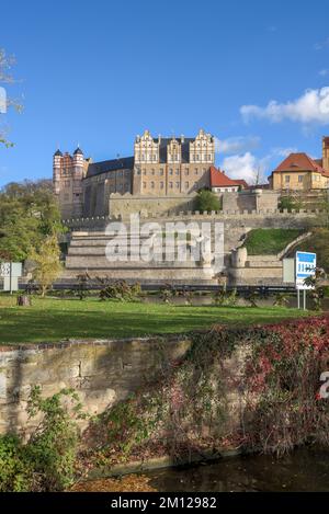 Schloss Bernburg, Renaissanceschloss, gehört zur Kulturstiftung Sachsen-Anhalt, Bernburg, Sachsen-Anhalt, Deutschland Stockfoto