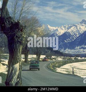 Vom Reschen Pass über das Vinschgau Valley zur Ortler Group, Südtirol, Italien, Foto aufgenommen 1963, Europa Stockfoto