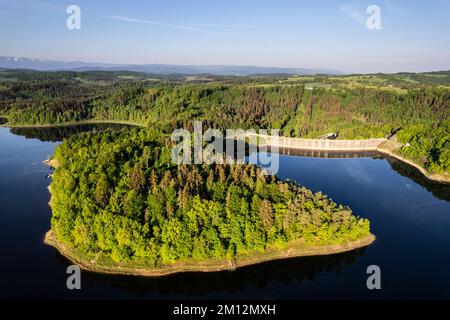 Europa, Polen, Niedermösien, Pilchowice Dam / Bobertalsperre Mauer Stockfoto