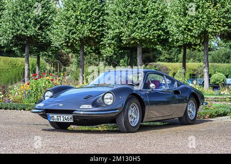 Schwetzingen, Baden-Württemberg, Deutschland, Concours d'Elégance im Schlosspark, Ferrari Dino 246 GT, V6 Motor, 143 KW Stockfoto