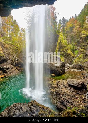 Berglistüber-Wasserfall, Linthal, Kanton Glarus, Schweiz, Europa Stockfoto