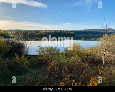 Wunderschöne Landschaft Talsperre Heyda in Thüringen, Deutschland nahe Ilmenau Stockfoto