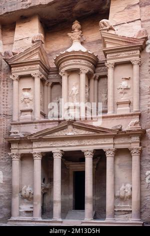 Schatzkammer oder Khazne al-Firaun Detail in Petra, Jordanien, die Fassade eines Nabatäischen Grabmals in der Nähe von Wadi Musa Stockfoto