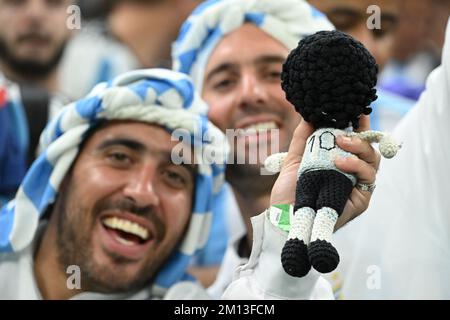Doha, Katar. 09.. Dezember 2022. DOHA (KATAR), 12. Oktober 09/2022 – WELTMEISTERSCHAFT/NIEDERLANDE gegen ARGENTINIEN – Fans beim Spiel zwischen den Niederlanden und Argentinien für das Viertelfinale der Katar-Weltmeisterschaft 2022/FIFA, im Lusail-Stadion, diesen Freitag in Doha (09). Foto: Alexandre Brum/AG. Rahmen 31119 (Alexandre Brum/AG. Enquadrar/SPP) Kredit: SPP Sport Press Photo. Alamy Live News Credit: SPP Sport Press Photo. Alamy Live News Stockfoto