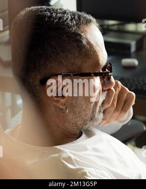 Porträt des mittleren Alter Mann Stockfoto