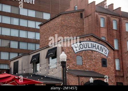 Columbus ist die zweitgrößte Stadt in Georgia, USA, und hat eine lange Geschichte. Es liegt am Ufer des Chattahoochee River. Stockfoto