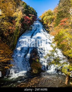 Malerische Yudaki Falls mit Panoramablick im Herbst Niemand Stockfoto