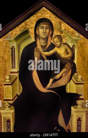 La Madonna introno col Bambino - die faszinierte Madonna und das Kind aus dem 13. Jahrhundert Maestro degli Albertini, christliche Kunst, Italien, Italienisch. Stockfoto